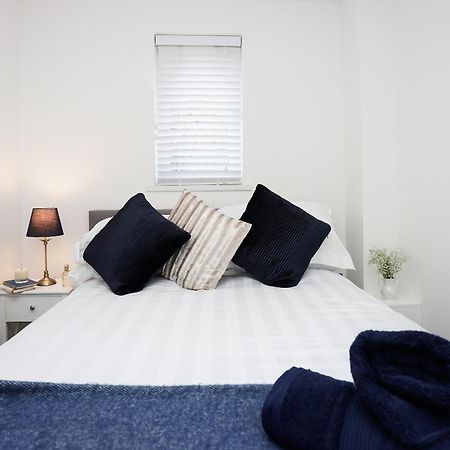 Appartement Lucas à Sudbury  Extérieur photo